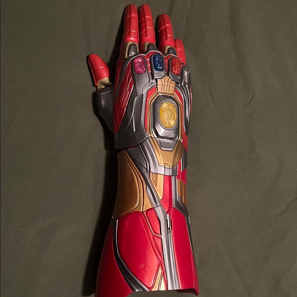 Marvel Legends Series Iron Man Nano Gauntlet
